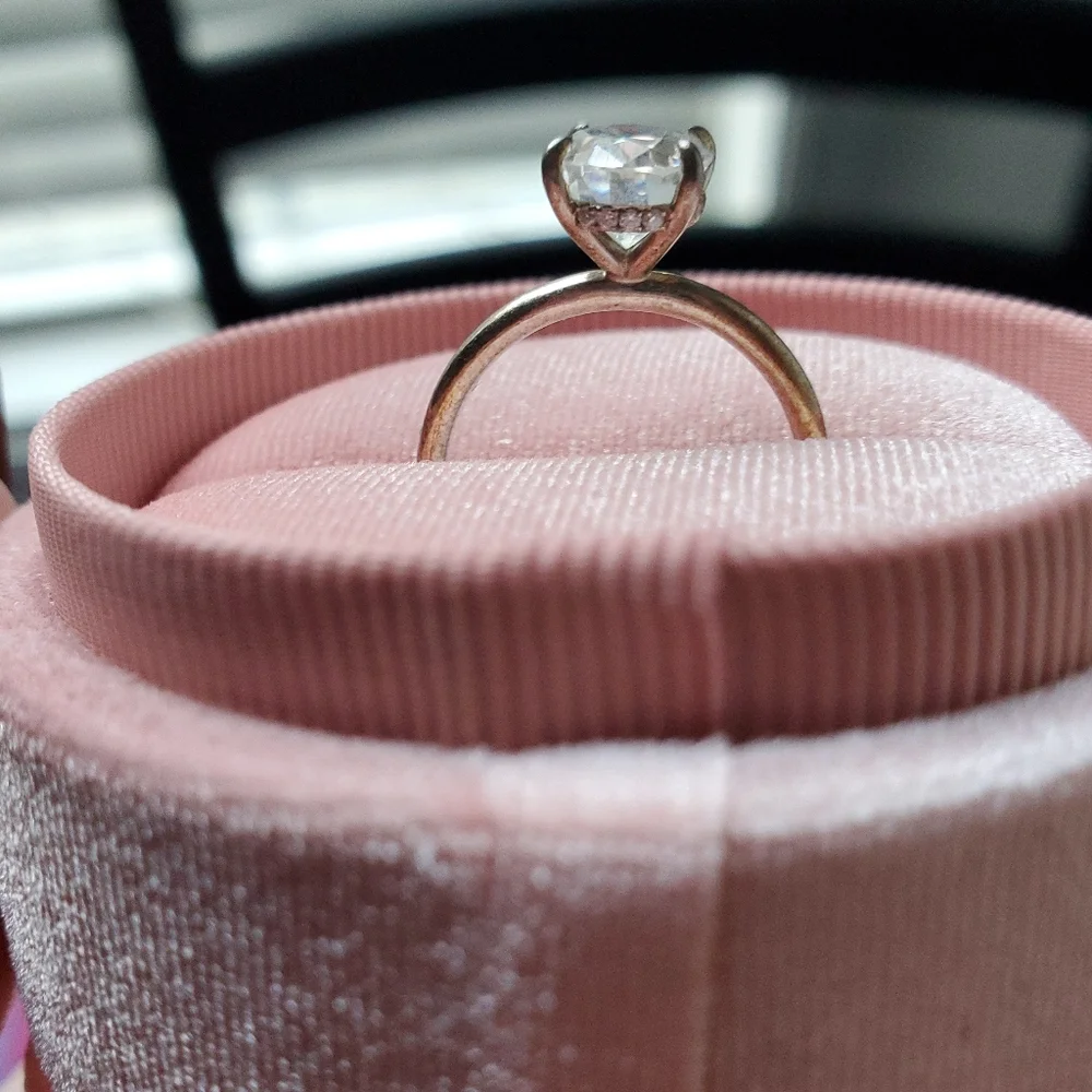 Kay Jewelers Silver Ring with Clear Stone - Picture 2 of 11